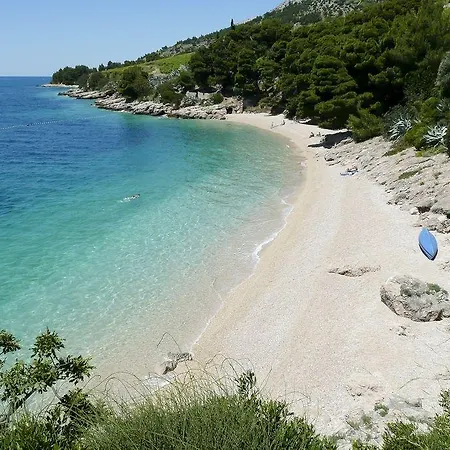 Murvica شقة